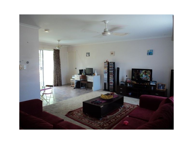 77 Exeter Street, Torquay QLD 4655