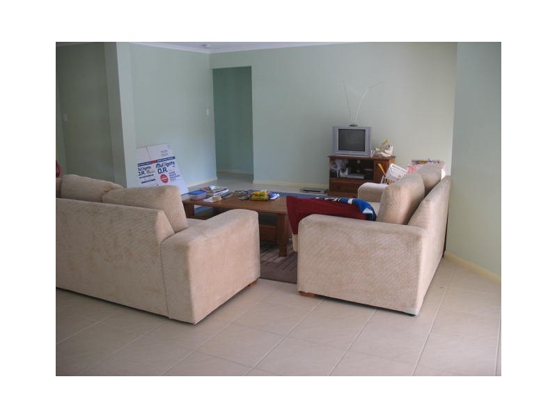 51 Mathiesen Rd, Hervey Bay QLD 4655