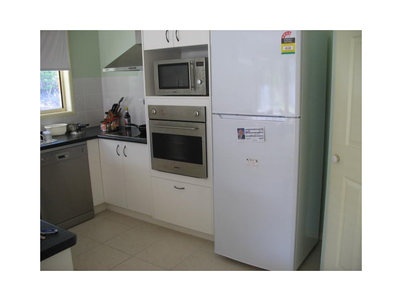 51 Mathiesen Rd, Hervey Bay QLD 4655