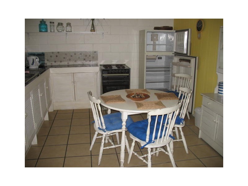2/10 Hibiscus Street,, Hervey Bay QLD 4655