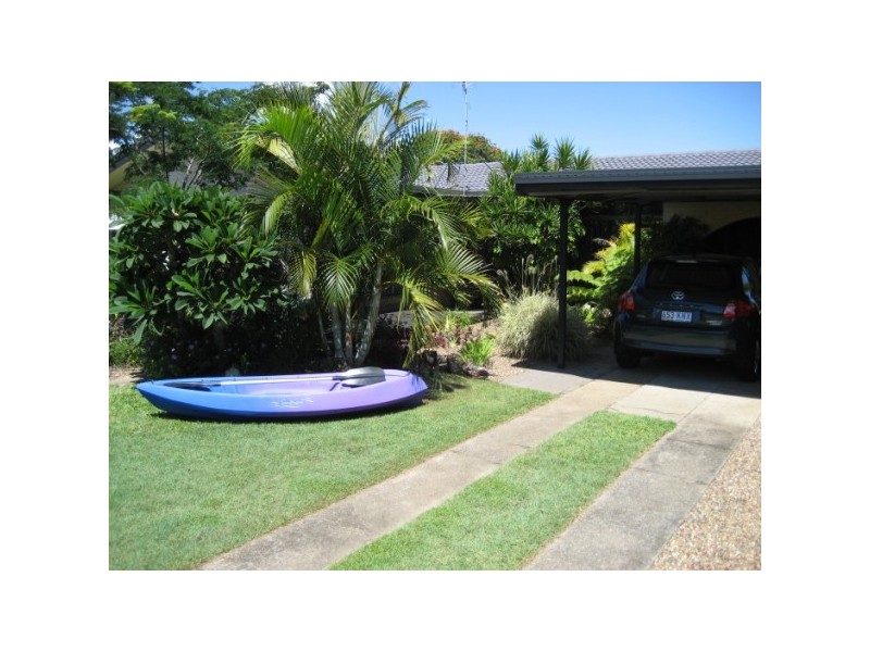 25 Cooloola Cresent, Urangan QLD 4655