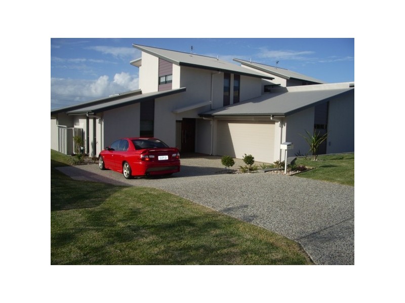 2/40 Victor Drive, Hervey Bay QLD 4655