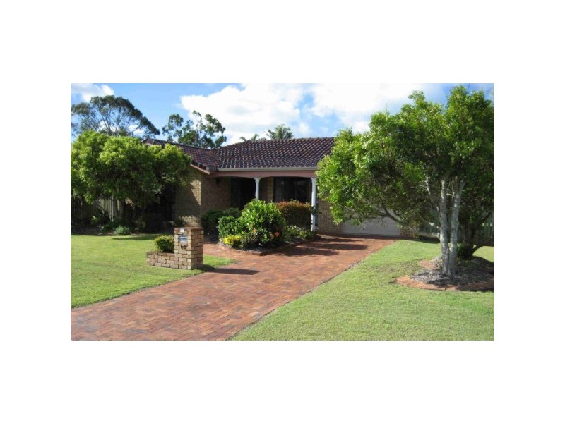 12 Moonlight Avenue, Torquay QLD 4655