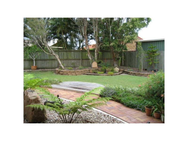 12 Moonlight Avenue, Torquay QLD 4655