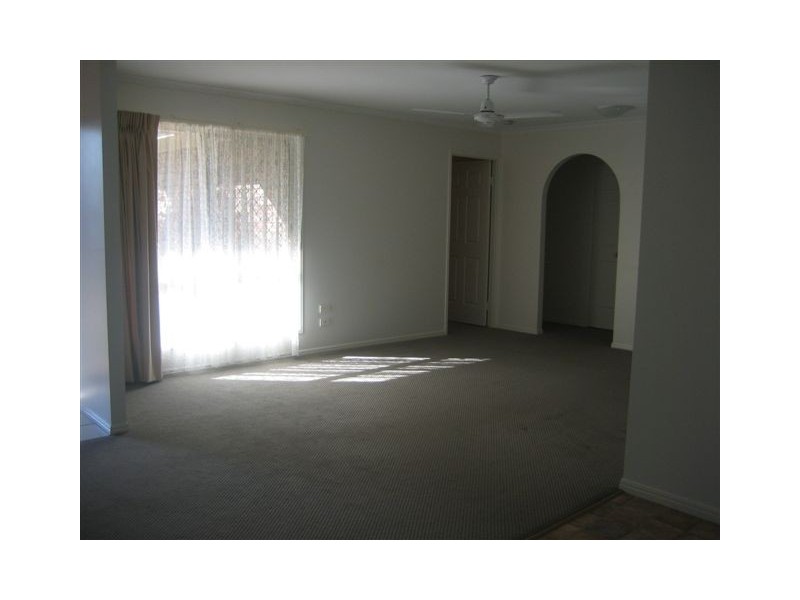 17 Vicki Parade, Hervey Bay QLD 4655