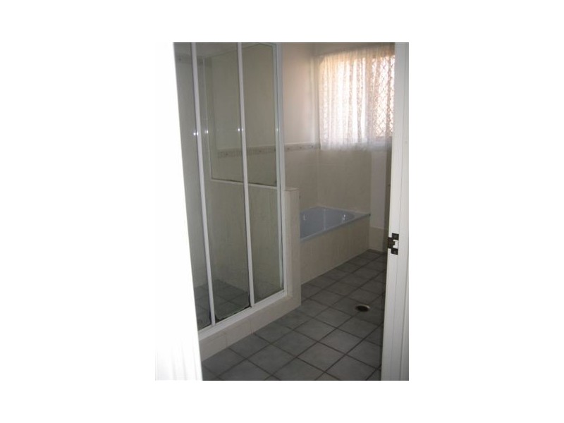 17 Vicki Parade, Hervey Bay QLD 4655