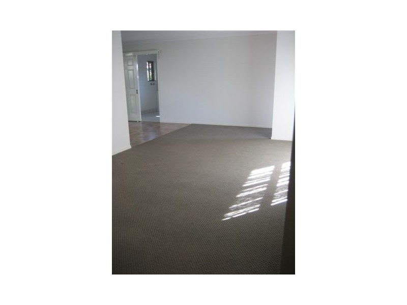 17 Vicki Parade, Hervey Bay QLD 4655