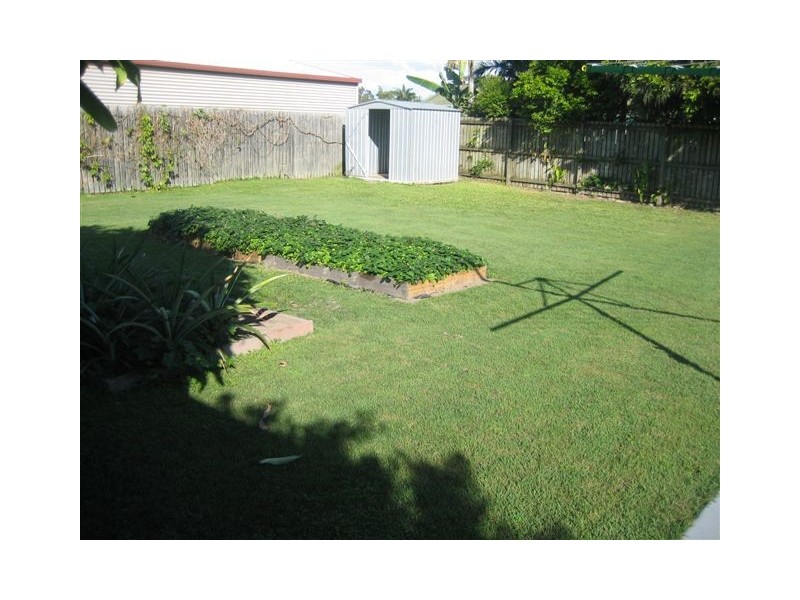 17 Vicki Parade, Hervey Bay QLD 4655