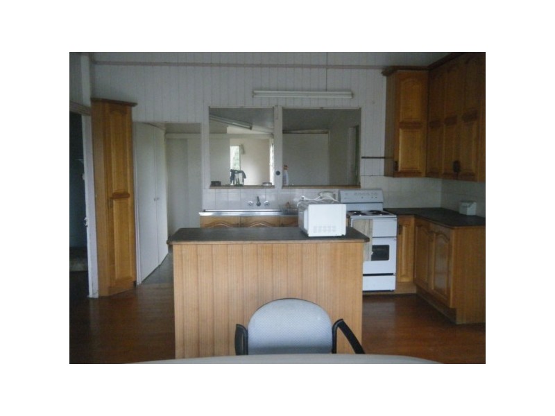 231 Esplanade, Point Vernon QLD 4655