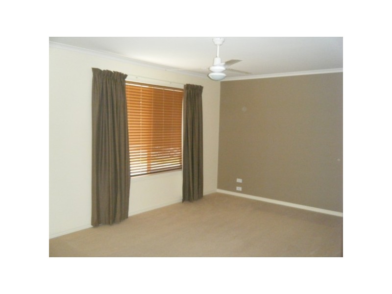 17 Sandpiper Street, River Heads QLD 4655