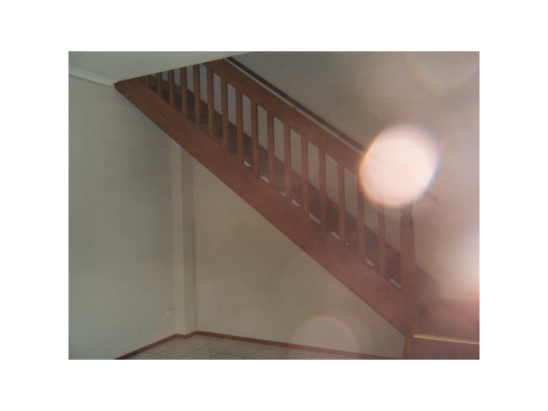 Unit 4/445 Esplanade, Torquay QLD 4655