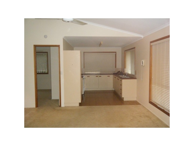 Unit1/82  Miller Street, Urangan QLD 4655