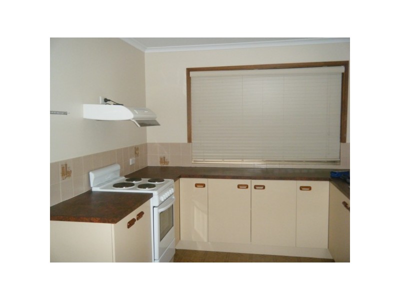 Unit1/82  Miller Street, Urangan QLD 4655