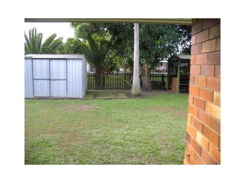 94  Cunningham Street, Urangan QLD 4655
