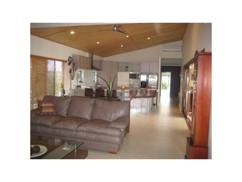 33 Ocean Park Drive, Dundowran Beach QLD 4655