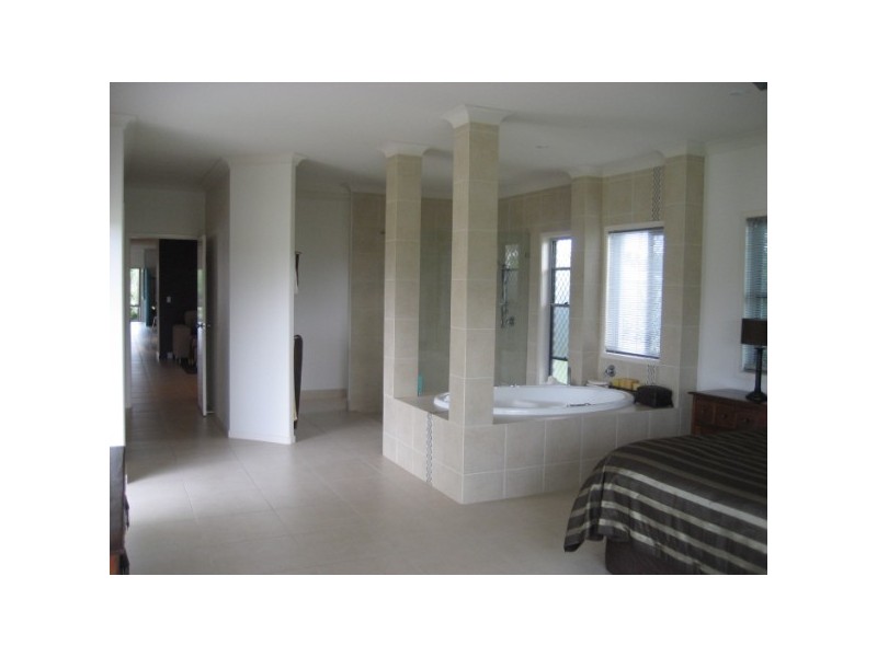 33 Ocean Park Drive, Dundowran Beach QLD 4655