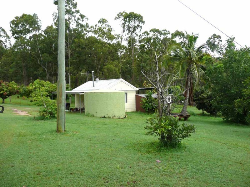 211 Rainbows Road, Childers QLD 4660