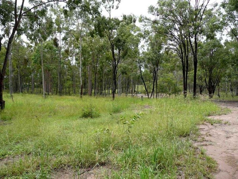 211 Rainbows Road, Childers QLD 4660