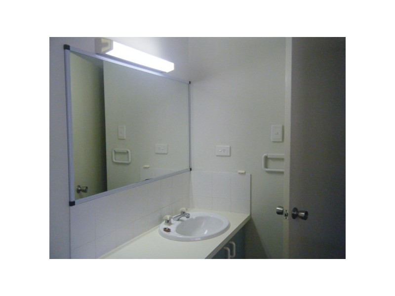 Unit 3 19 Hervey Street, Scarness QLD 4655