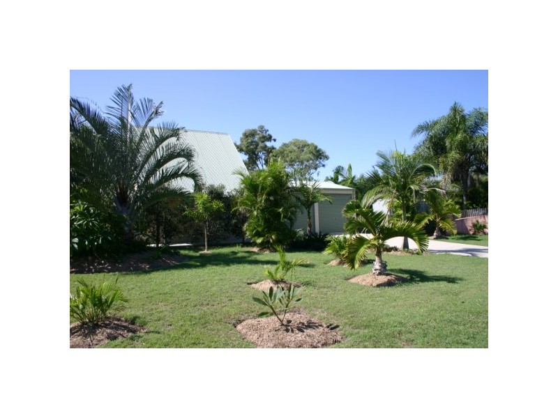 1 Whimbrel Grove, Eli Waters QLD 4655