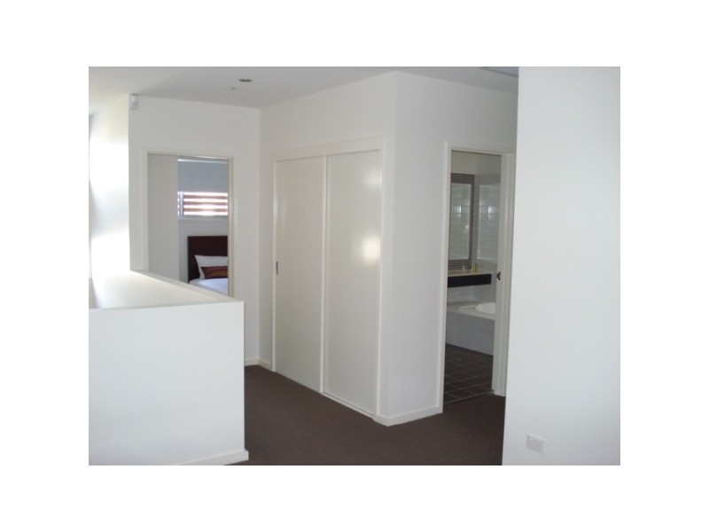 136 Pulgul Street, Urangan QLD 4655