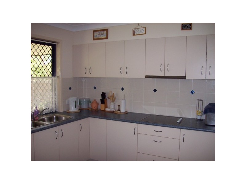 13 Trill Court, Urangan QLD 4655