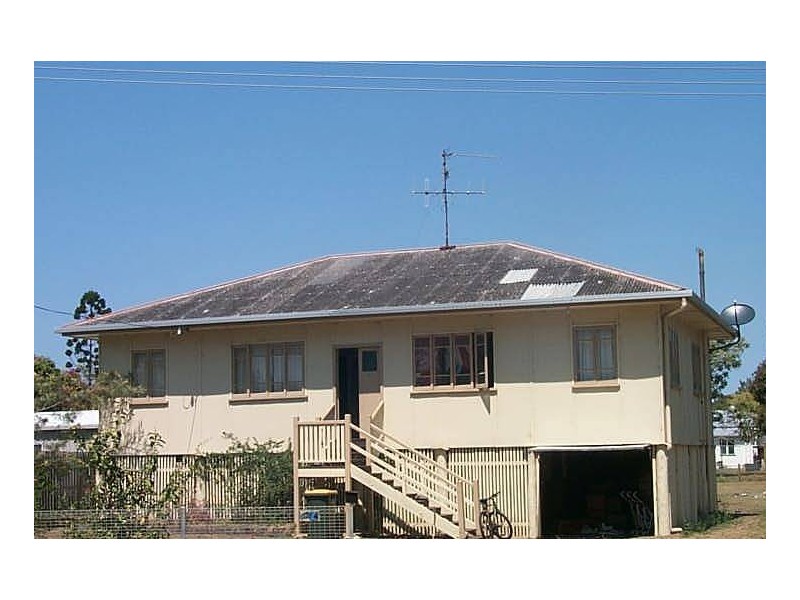 484 Esplanade, Torquay QLD 4655