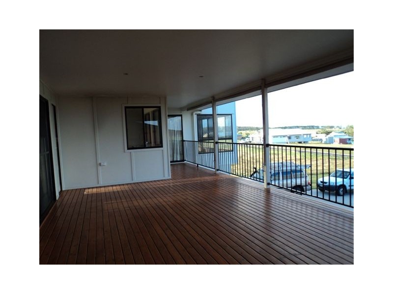 10 Woongoolbver Ct, River Heads QLD 4655