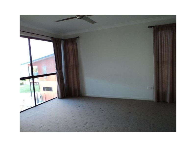 10 Woongoolbver Ct, River Heads QLD 4655