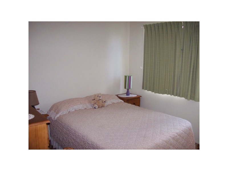 1 and 2 / 16 Maple Street, Pialba QLD 4655