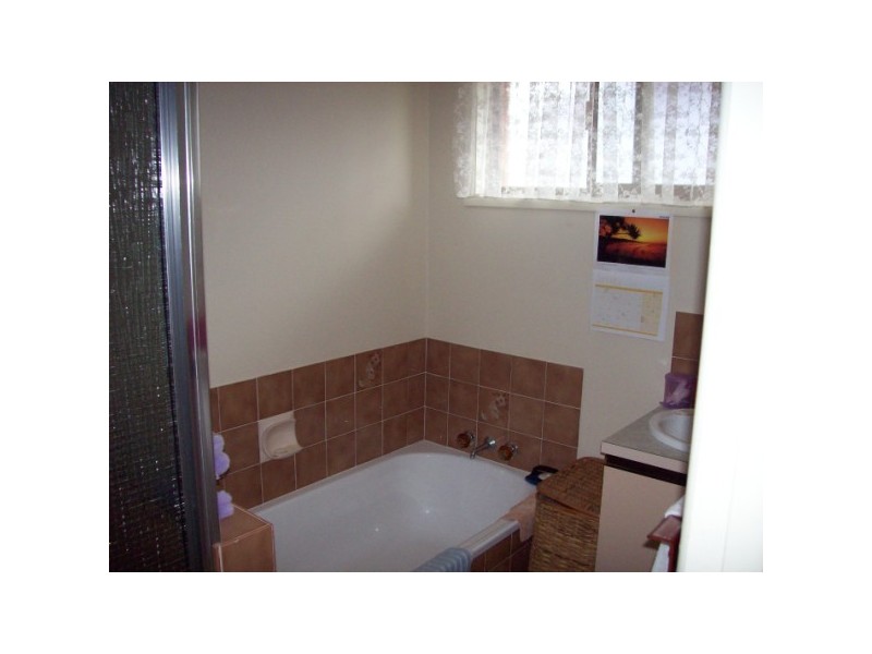 1 and 2 / 16 Maple Street, Pialba QLD 4655