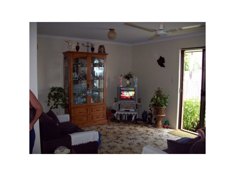 1 and 2 / 16 Maple Street, Pialba QLD 4655