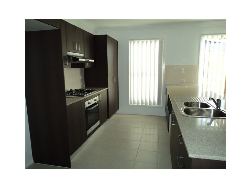 4 Burke Street, Urraween QLD 4655