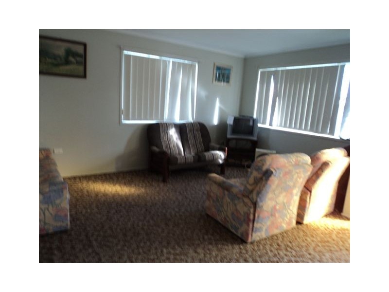 811 Boat Harbour Dr, Urangan QLD 4655