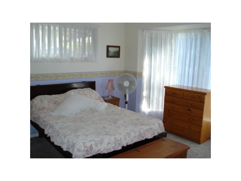 72 Anchorage Circuit, Point Vernon QLD 4655
