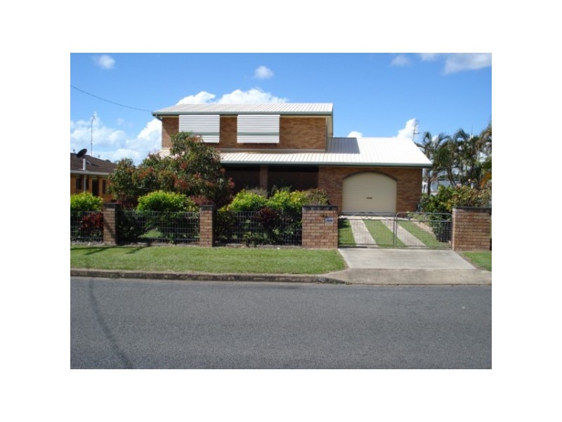 68 Taylor Street, Pialba QLD 4655