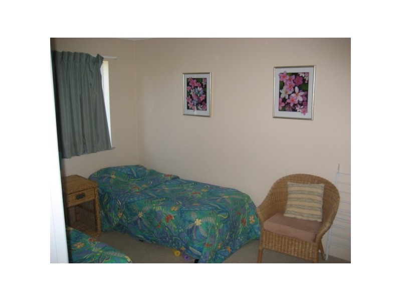 9/458 Esplanade, Torquay QLD 4655