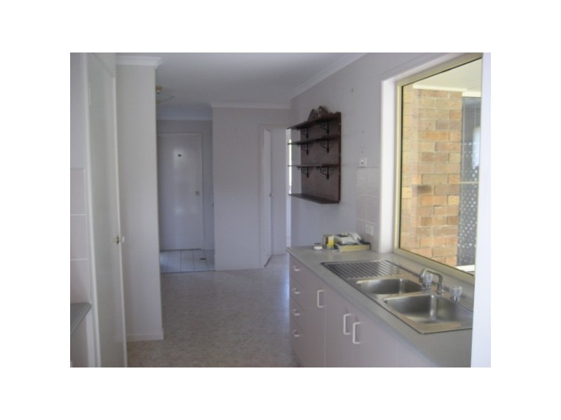 54 Aimee Drive, Urangan QLD 4655