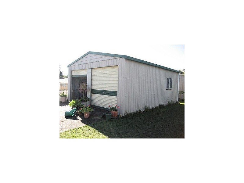 7 Ross Street, Urangan QLD 4655