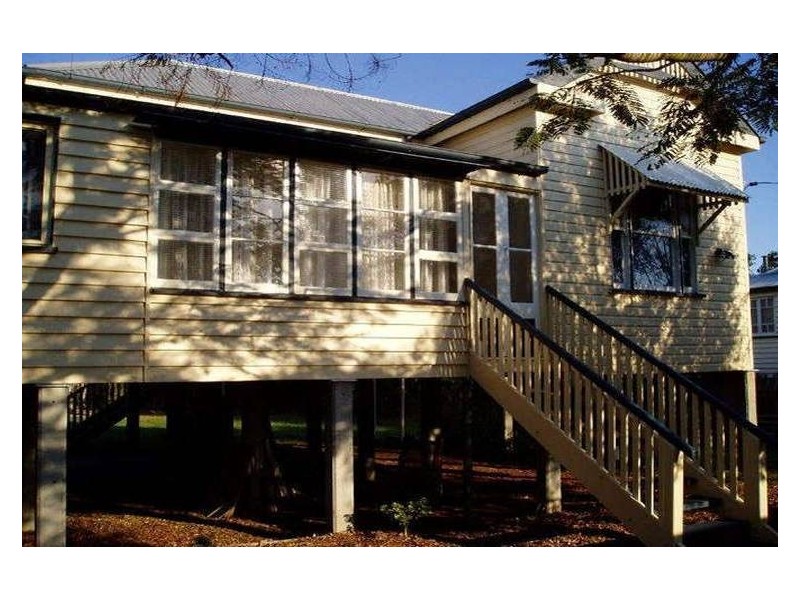 10 Charles Street, Pialba QLD 4655