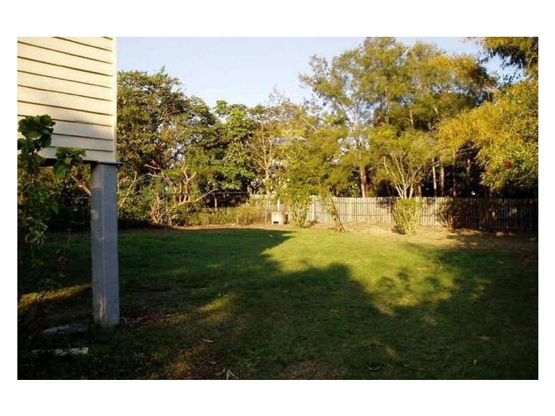 10 Charles Street, Pialba QLD 4655