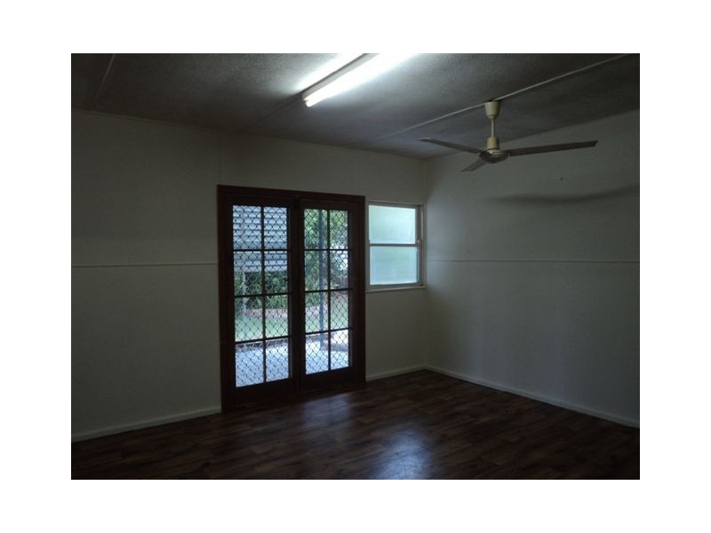 12 Campbell Street, Torquay QLD 4655