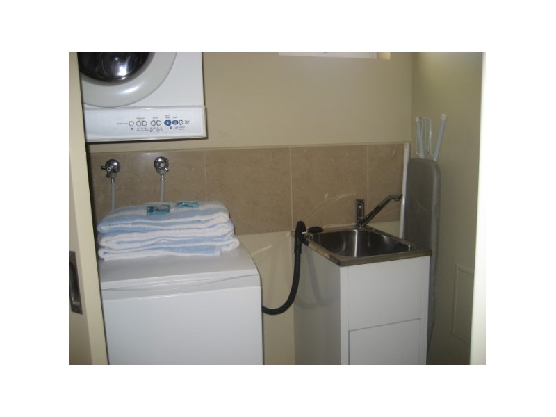 Unit 416  Esplanade, Urangan QLD 4655
