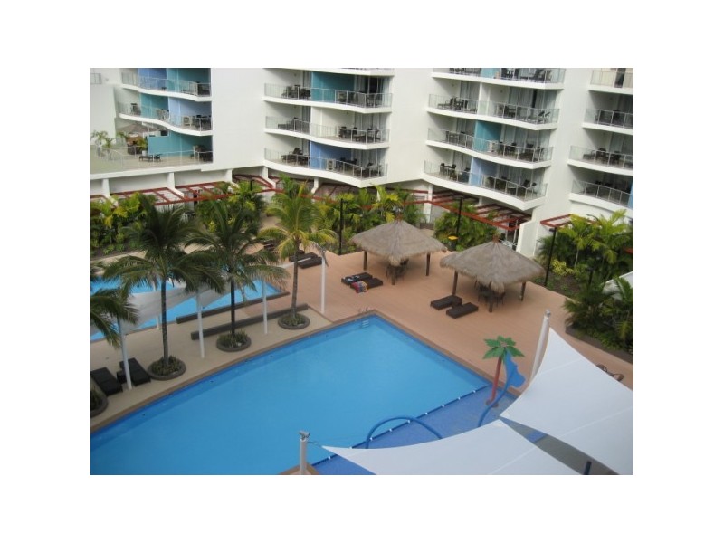 Unit 416  Esplanade, Urangan QLD 4655