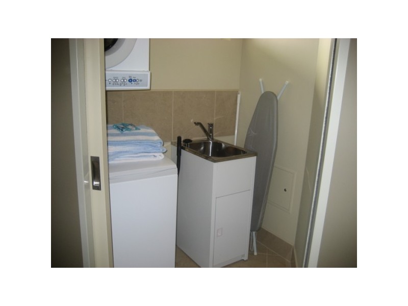 Unit 416  Esplanade, Urangan QLD 4655