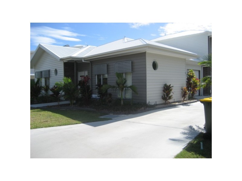 1/542 The Esplanade, Urangan QLD 4655