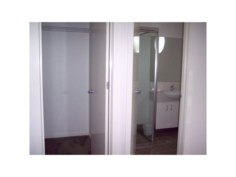 1/542 The Esplanade, Urangan QLD 4655