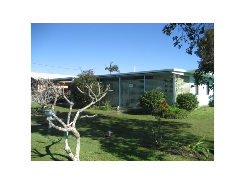 71 Limpus Street, Urangan QLD 4655