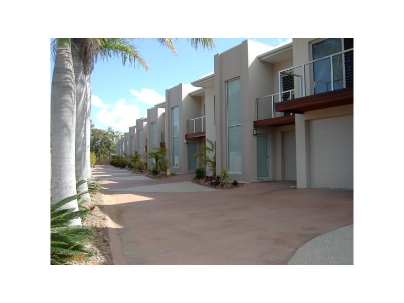 4/187 Torquay Road, Scarness QLD 4655