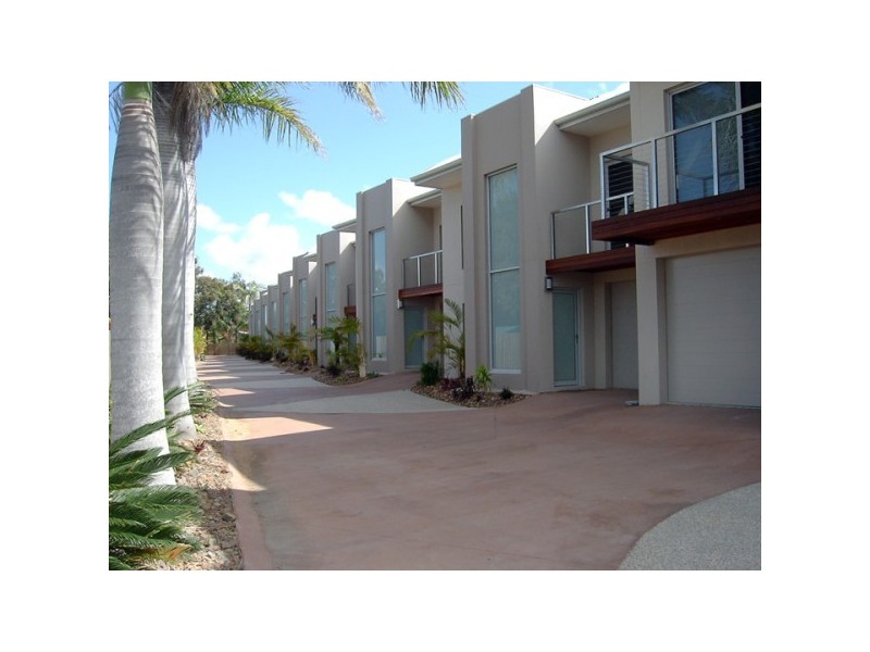 4/187 Torquay Road, Scarness QLD 4655